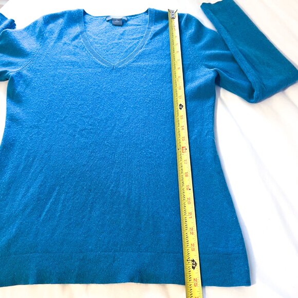 Ann Taylor 100% Cashmere V-Neck Pullover Sweater Bright Blue Size Medium - Picture 7 of 8